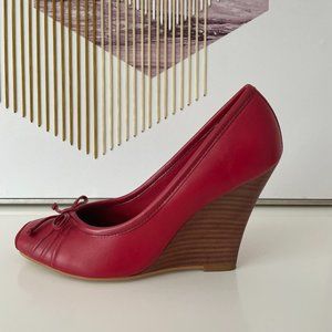 Jessica Simpson red leather wedge heels 5.5